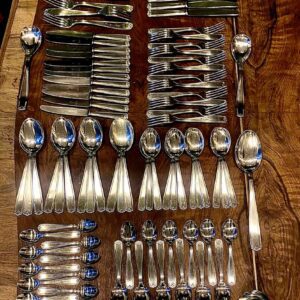 JUEGO CUBIERTOS GAMUZA CORINTO PARA 12 COMENSALES