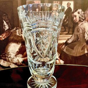 FLORERO CRISTAL TALLADO ANTIGUO