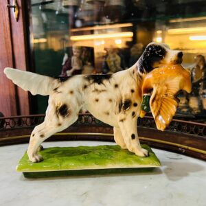 PORCELANA INGLESA PERRO DE CAZA Y ANADE REAL