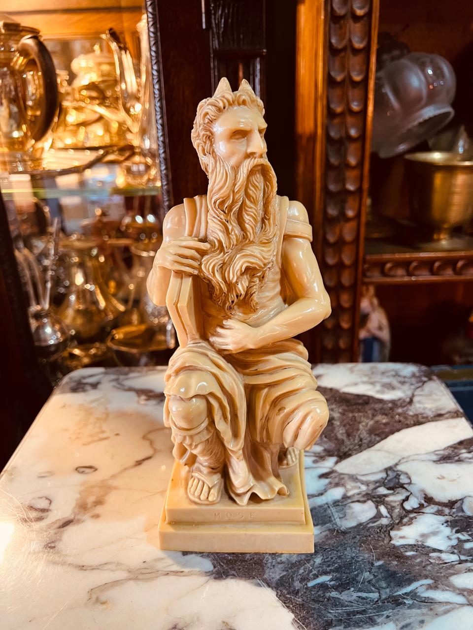 ESTATUA MOISES DE ARNALDO GIANELLI