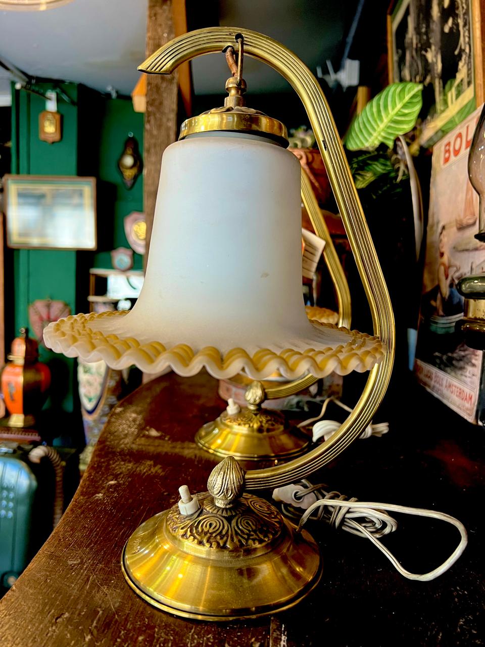 LAMPARAS DE BRONCE Y OPALINA - Image 2