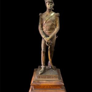 GRANADERO BRONCE ANTIGUO 48 CM