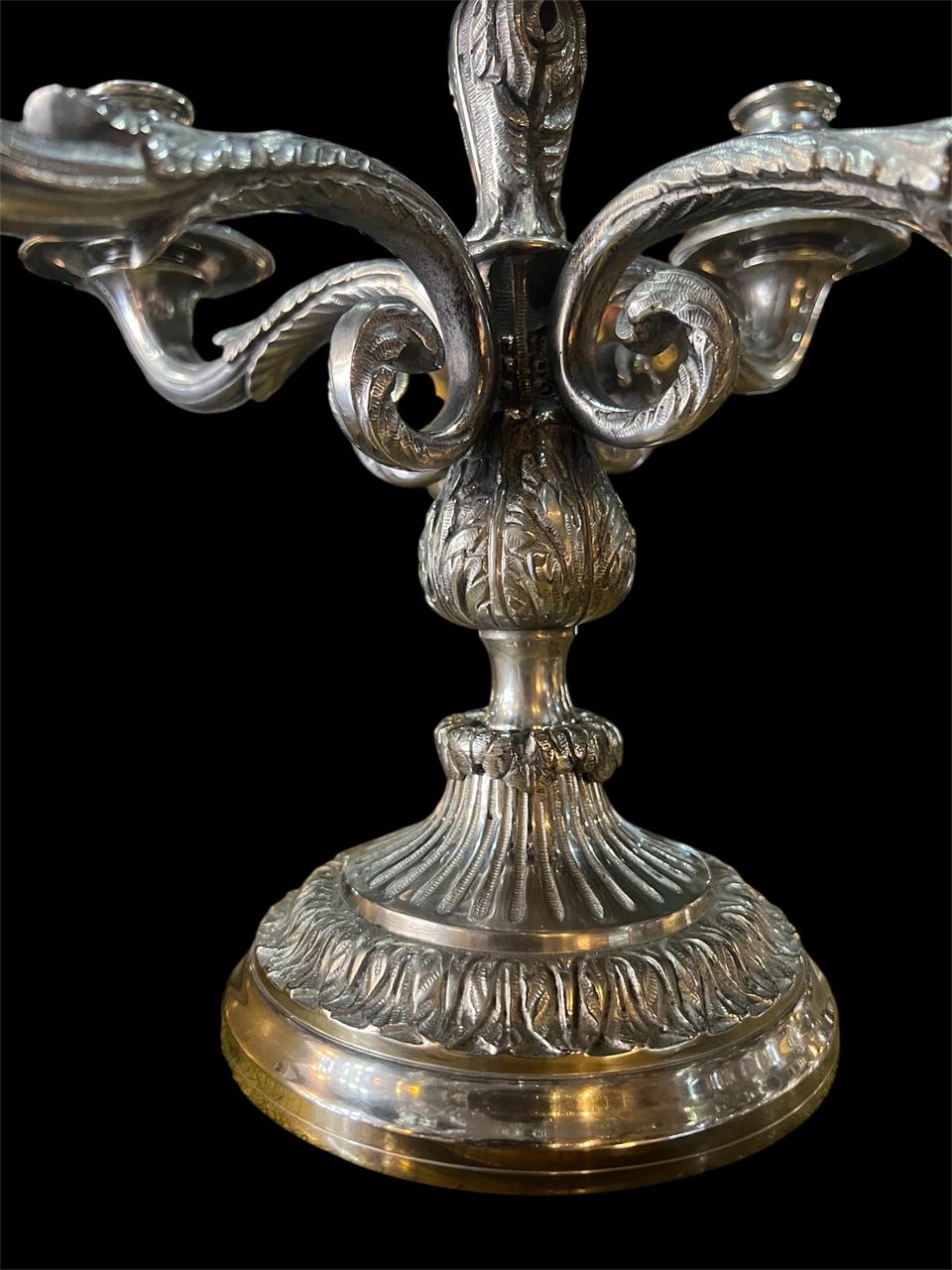 PAR CANDELABROS PLATEADOS ESTILO BARROCO - Image 4