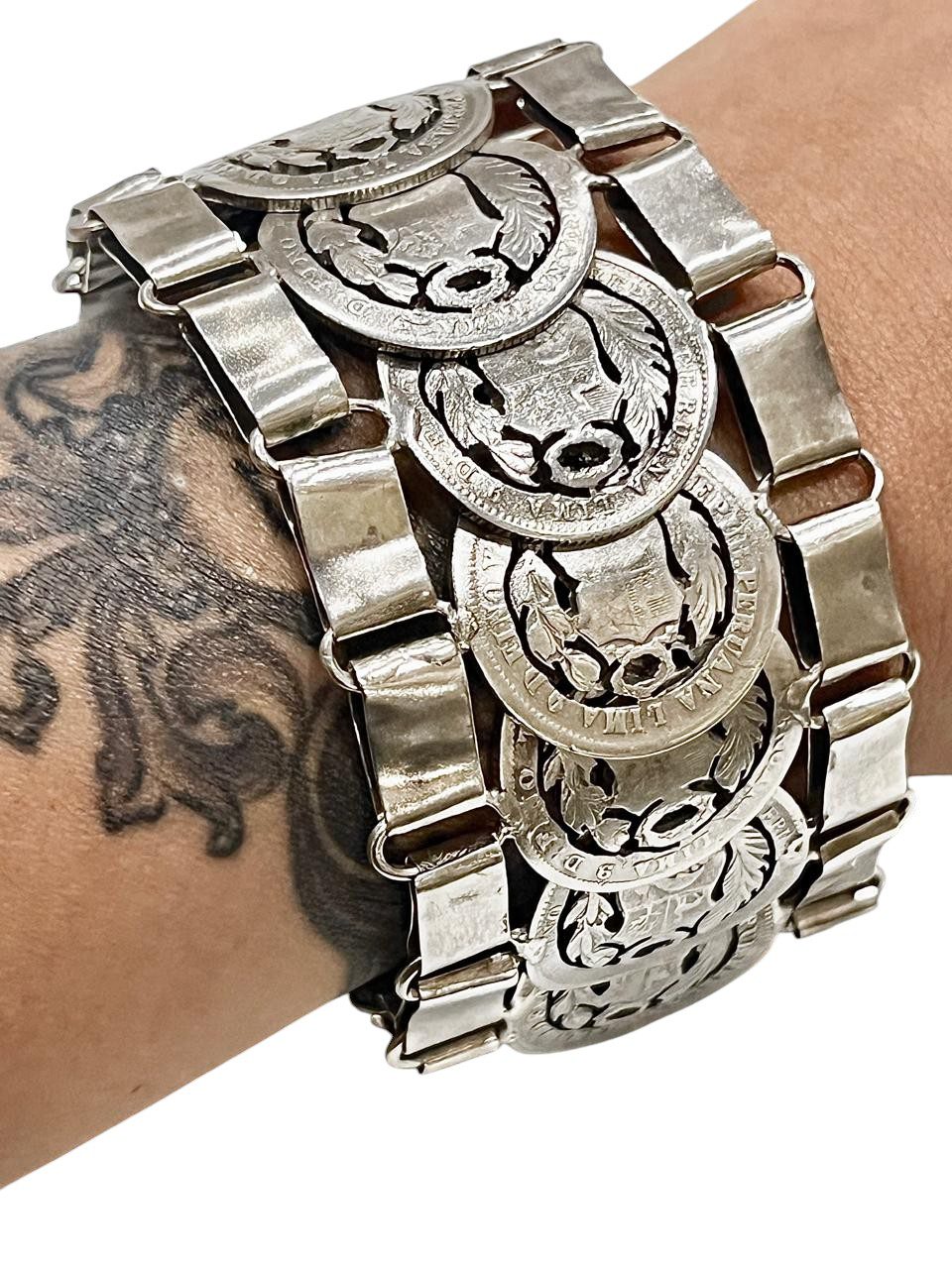 PULSERA MONEDAS DE PLATA CALADAS
