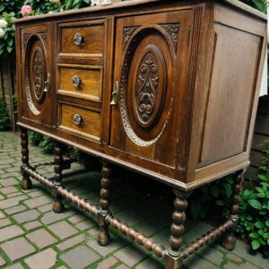 APARADOR ANTIGUO ESTILO JACOBINO
