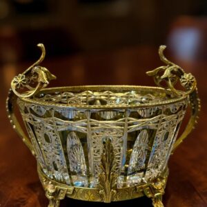 CENTRO DE MESA CRISTAL TALLADO OLIVA