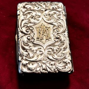 TARJETERO PERSONAL DE PLATA ESTILO VICTORIANA 1893
