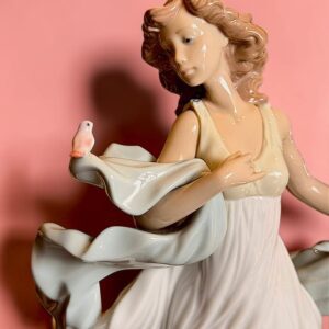 FIGURA PORCELANA LLADRO "DAMA DEL RUISEÑOR"