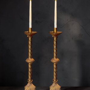 PAR DE CANDELABROS ALTAR DE IGLESIA