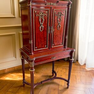 GABINETE FRANCES ESTILO LUIS XVI